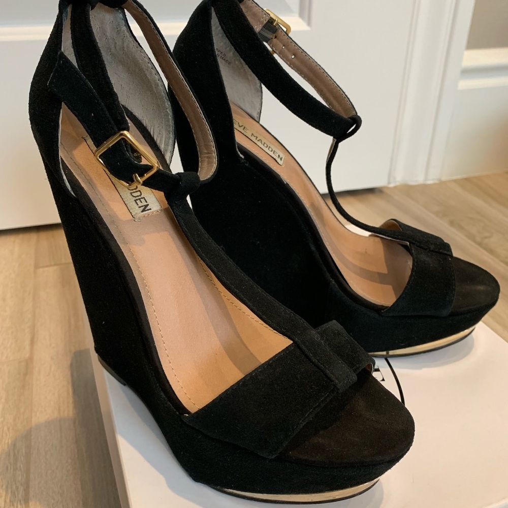 Steve Madden Xenon suede wedge heels